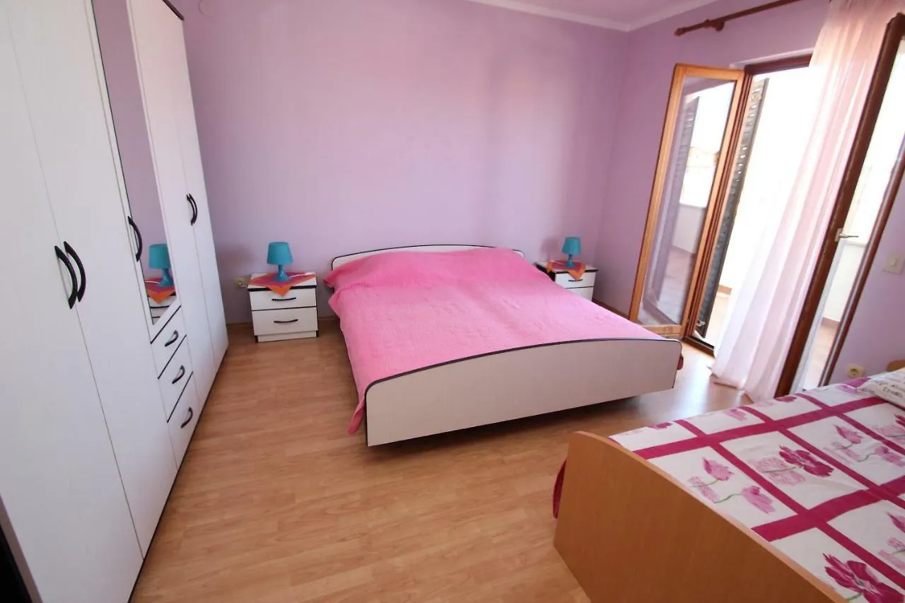 Apartment Sandi Orsera